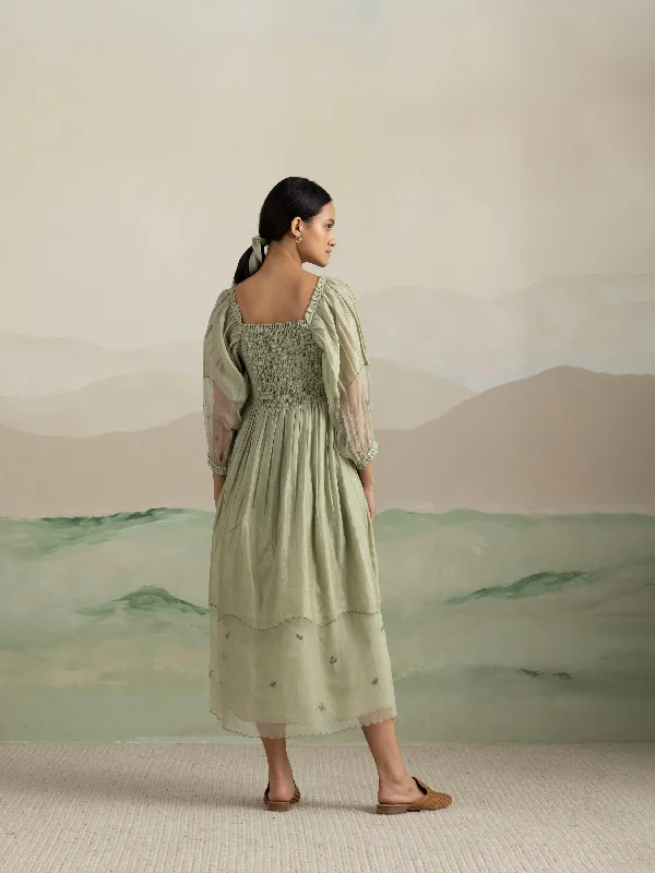 Basil Smock Midi Dress